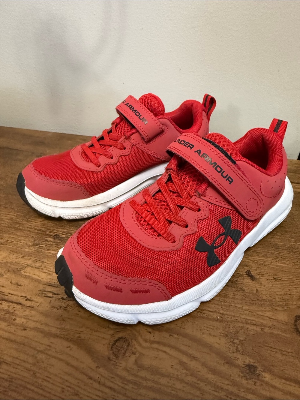 Under Armour Kids' Red Athletic Sneakers Size 1 Shoes